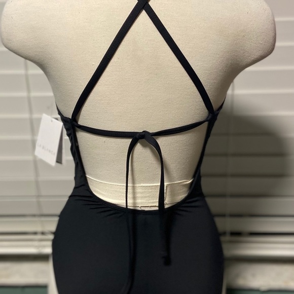 LA BLANCA macrame front halter swimwear - Picture 5 of 15